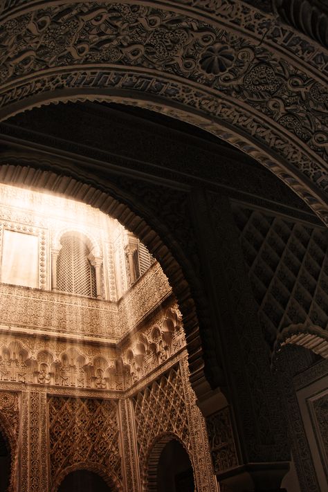 Moorish architecture Sevilla Spain Ancient Spain, Sevilla Aesthetic, House Dayne, Moorish Architecture, Sevilla Spain, Al Andalus, Location Inspiration, Secret Places, Ancient Architecture