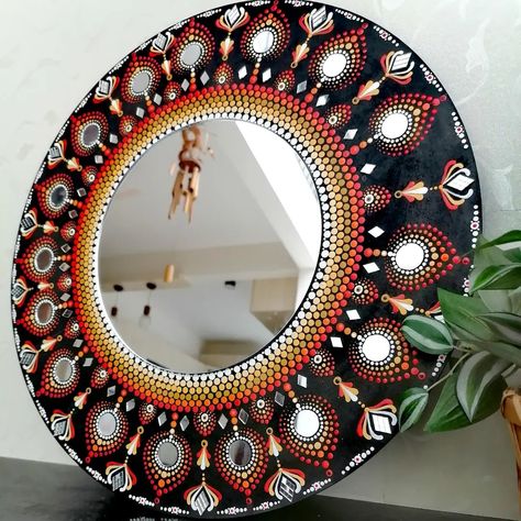 Beautiful combination of dot mandala and mirror art on a 16inch mdf base. Dot Mandala With Mirror, Mirror Mandala Art, Mirror Mandala, Dotted Mandala, Dot Mandala Art, Mandala Inspiration, Easy Mandala, Sketches Doodles, Easy Mandala Drawing