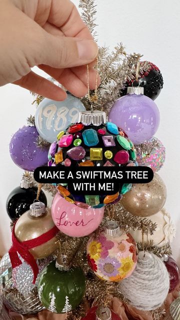 Christmas Jewelry Tree, Bead Bow Ornament, Taylor Swift Crafts Ideas For Kids, Eras Tour Ornament, Taylor Swift Christmas Decor, Taylor Swift Christmas Ornament, Taylor Swift Tree, Swiftmas Tree, Diy Wedding Ornaments