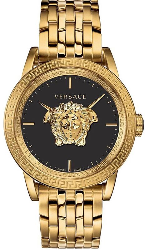 This Black and Gold Versace Mens watch is a head turn-er! Retailing at £670 on amazon but available with finance at just £60 per month over 12 months. Incredibly affordable for such a high end watch! Palazzo Versace, Mens Rose Gold Watch, Vintage Man, Versace Logo, Vintage Versace, Versace Watch, Mens Watches Black, Top Rings, Rose Gold Watches