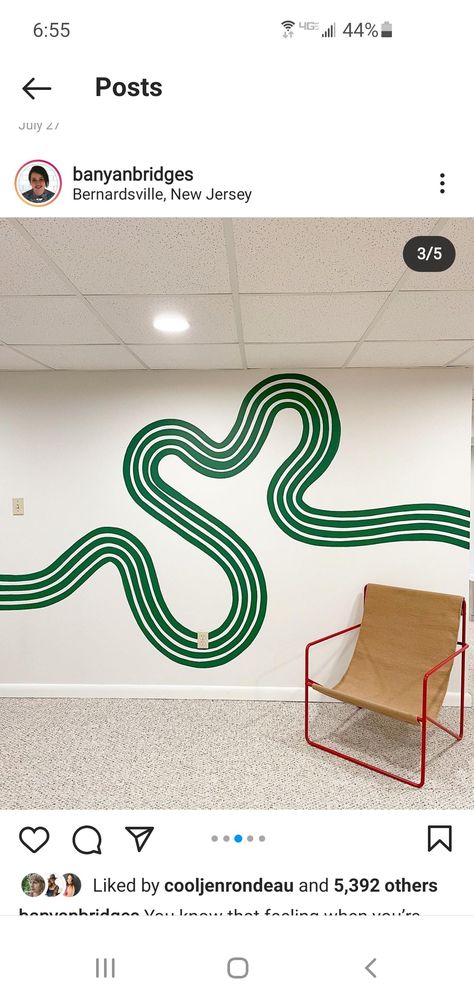 Squiggly Line Wall Paint, Squiggly Painting Ideas, Painted Wavy Lines On Wall, Swirl Paint Accent Wall, Wavy Line Wall Mural, Squiggle On Wall, Squiggle Line Wall Paint, Wiggle Wall Paint, Accent Wall Squiggle