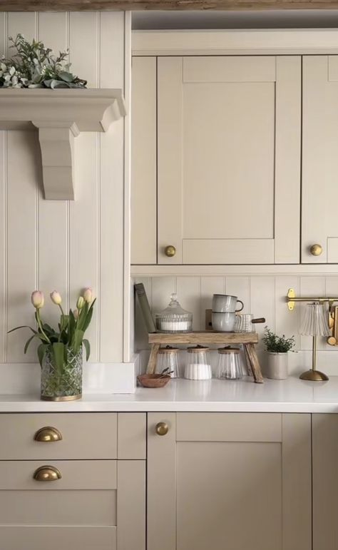 White Kitchen Beige Walls, Small Beige Kitchen, Ikea Stensund Kitchen, Skimming Stone Kitchen, Creme Kitchen, Panelled Kitchen, Ikea Cupboard, Cream Kitchen Ideas, Greige Cabinets