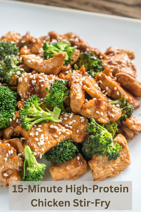 If you're short on time but still want a nutritious, high-protein meal, this 15-minute chicken stir-fry recipe is the perfect solution! Packed with lean protein, colorful vegetables, and a savory sauce, it's not only quick and easy but also full of flavor. This recipe is ideal for a busy weeknight when you need a fast, balanced meal to fuel your body. Chicken Recipes Protein, High Protein And Veggie Meals, High Protein Lean Meals, High Protein Fast Meals, Fast High Protein Meals, Veggie And Protein Meals, High Protein Stir Fry Meal Prep, Lean Protein Recipes, High Protein Meals Prep