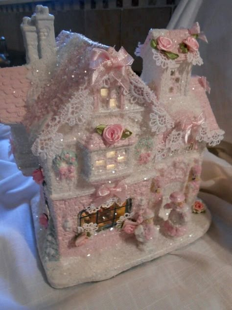 Pink Christmas Village, Pink Victorian Christmas, Classic Christmas Decor, Pink Victorian, Winter Princess, Pink Xmas, Xmas Trees, Glitter Roses, Village House