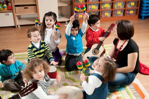 How to find the perfect preschool Transition Songs, Private Preschool, Circle Time Songs, Classroom Songs, Preschool Circle Time, Preschool Music, Preschool Age, Preschool Songs, Music And Movement