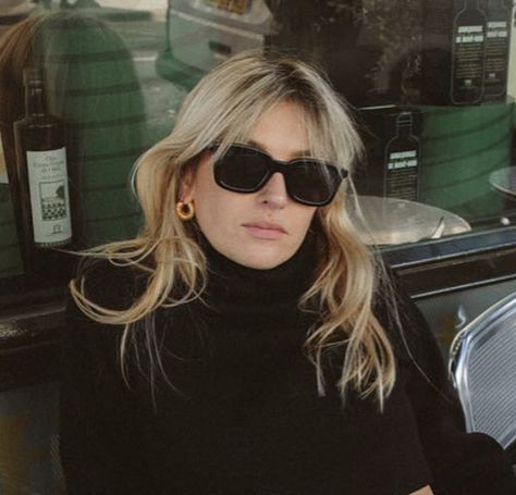 Camille Charriere Hair, Camille Charriere Style, French Girl Fashion, Camille Charriere, Fall 2022, French Girl, Winter Style, Spring Summer Fashion, Winter Fashion