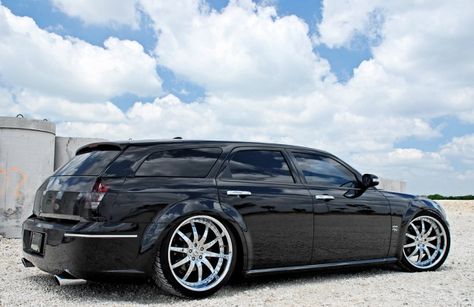 Need this with our Nerdy Shark logo on the side. I like! Magnum Srt8, Dodge Wagon, Chrysler 300c Touring, Chrysler 300s, Company Car, Station Wagon Cars, Beach Wagon, Wagon Cars, Shark Logo