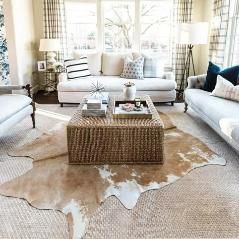 Hide Rug Living Room, Layered Cowhide Rug, Cow Rugs, Cowhide Rug Living Room, Layering Rugs, Cow Hide Rugs, Interior Simple, Coastal Living Rooms, Cowhide Rugs