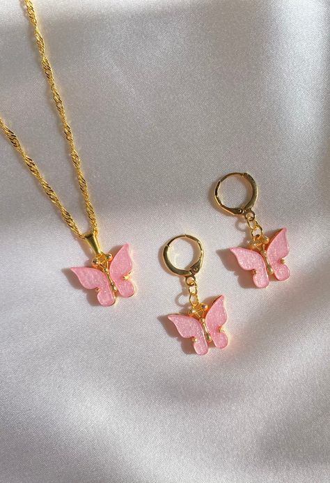 14k Gold Plated Butterfly Set Blue Lavender White Pink | Etsy Pink Butterfly Jewelry, Black Pink Accessories, Pink Butterfly Necklace, Pink Necklace Jewelry, Pink Purple Butterfly, Pink Jewelry Set, Butterfly Earring, Pretty Jewelry Necklaces, Pink Accessories