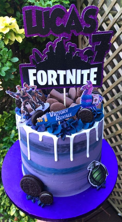 Fortnite cake, Fortnite cake ideas, Fortnite birthday cake, Fortnite-themed birthday cake, Fortnite-themed cake Dexter Cake, Fortnite Birthday Cake, Cake Fortnite, Fortnite Cake, Fortnite Birthday, Birthday Cakes For Teens, Video Games Birthday, Happy Birthday Celebration, Themed Birthday Cakes