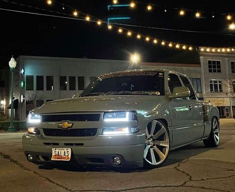 Bubble Eye Silverado, 2006 Chevy Silverado 1500, 2000 Silverado 1500, Chevy Silverado Ss, Silverado Single Cab, Chevy Silverado Single Cab, Custom Silverado, 2003 Chevy Silverado, Chevy Trucks Lowered