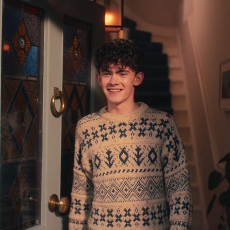 Happy Birthday Joe, Charlie Spring, Joseph Williams, Joe Locke, Boy Meets, Spring Sweater, Spring Aesthetic, Boy Fashion, Spring Outfit