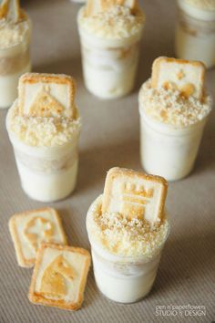 Mini Banana Pudding Dessert Shooters (yields 40) 1   12-oz container frozen whipped topping, thawed 1   14-oz can sweetened condensed milk 1   8-oz package cream cheese, softened 2 cups milk 1   5-ounce box instant Vanilla pudding 3   bananas, sliced 1   bag Pepperidge Farm Chessmen cookies - crushed into crumbs 2-3 bags Pepperidge Farm MINI Chessmen cookies Mini Banana Pudding, Mini Dessert Shooters, Banana Pudding Dessert, Chessmen Cookies, Dessert Shooters Recipes, Shot Glass Desserts, Banana Pudding Desserts, Dessert Shooters, Mini Dessert Cups