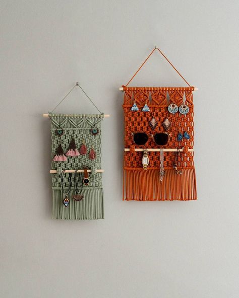 Say hello to the Macrame Jewelry Storage, the boho decor superstar that’s got your earrings hanging out in style! Perfect for treating yourself or gifting to her, this earring holder will make your jewelry organization game stronger than your morning coffee! 👉 Check out more at https://beandaikon.etsy.com/listing/1656552082 or contact us directly! #bohodecoration #handmadeitems #macramewallart #homedecorinspiration #bohovibes #homedecoratingideas #handmadegiftideas #bohemianvibes #suppor... Unique Macrame Ideas Diy, Macrame Ideas Diy, Macrame Jewelry Holder, Macrame Earring Holder, Unique Macrame Ideas, Jewelry Holder Wall, Macrame Crafts, Macrame Style, Unique Macrame