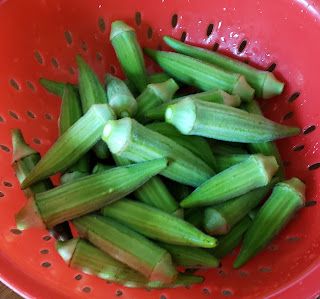 Boiled Okra Recipe Southern, Boiled Okra Recipe, Boiled Okra, Working Pantry, Okra Soup, Okra Recipes, Picky Eating, Okra, Southern Recipes