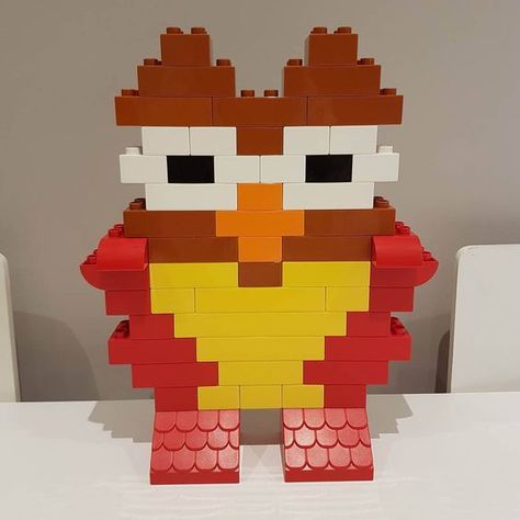 Duplo voorbeelden; 100x bouwen ideeën en voorbeeldkaarten nabouwen - Mamaliefde.nl Duplo Animals, Lego Duplo Animals, Lego Duplo Ideas, Duplo Ideas, Toy Story Cupcakes, Toy Story Invitations, Modele Pixel Art, Lego Challenge, Lego Animals