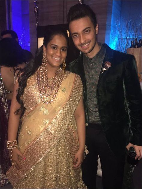 Salman Khan's little sister Arpita Khan in Delhi for husband Aayush's brother's wedding Ayush Sharma, Arpita Khan, Aayush Sharma, Jadau Jwellery, Sohail Khan, Vaddanam Designs, Black Wedge Boots, Bridal Dresses Pakistan, Designer Outfits