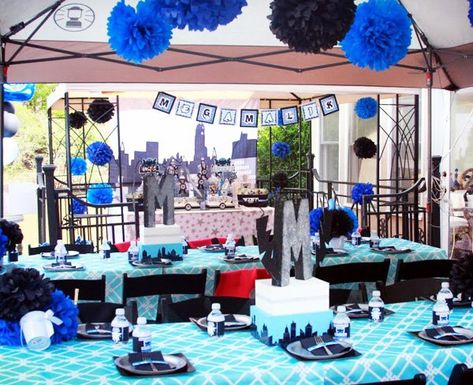 Mind-Blowing “Megamind” Birthday Party Megamind Birthday Party, Megamind Cake, Megamind Movie, Mega Mind, Spy Party, Creative Party Ideas, Water Games For Kids, Movie Birthday, Party Hostess