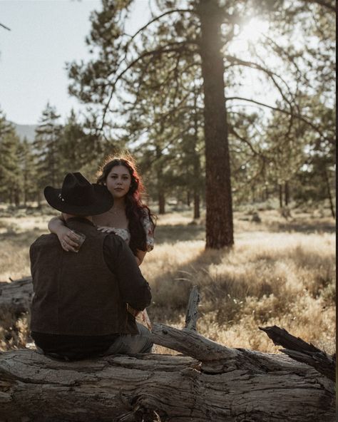 The way this vision came together sooo perfectly❤️‍🔥 Channeling their inner Beth and Rip: Where love meets wild country, and the bond is as fierce as a Montana landscape. Proof that getting out of your comfort zone yields incredible results if you're willing to GO FOR IT🤌🏼 Southern California Photographer | Temecula Photographer | Murrieta Photographer | Joshua Tree Photographer | San Diego Photographer | Intimate Couples | Intimate Wedding Photographer | Elopement Photographer | Engagemen... Beth And Rip, Montana Landscape, Intimate Couples, Wild Country, Out Of Your Comfort Zone, Go For It, Joshua Tree, Comfort Zone, Getting Out