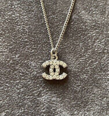 Cc Necklace, Chanel Necklace And Earrings, Chanel Jewellery Necklace, Chanel Silver Necklace, Chanel Cc Necklace, Chanel Cc Necklace Gold, Coco Chanel, Coco, Diamond Necklace