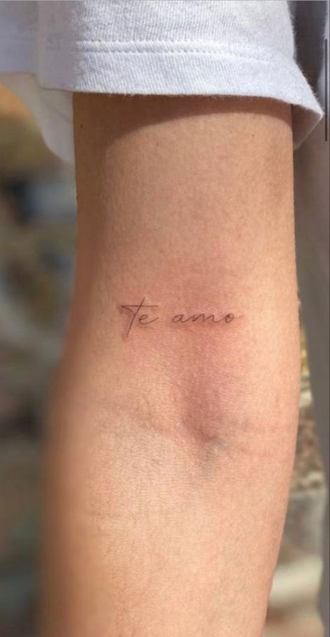 Te Amo Tattoo Ideas, Back Of Ankle Tattoos For Women, Mama Tattoo Ideas, Back Of Ankle Tattoo, Last Name Tattoos, Mama Tattoo, Basic Tattoos, Small Girly Tattoos, Ankle Tattoos For Women