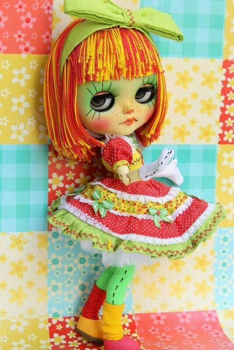 Red Spider Lily, Pullip Dolls, Custom Blythe, Monster High Dolls, Human Art, Pretty Dolls, Custom Dolls, Toy Boxes, Blythe Doll