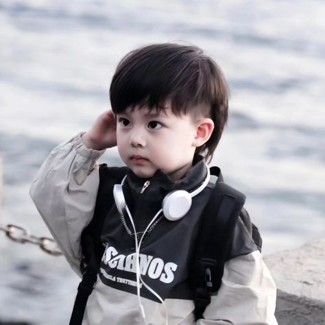 Kid Boy Haircuts, Kids Haircuts, Baby Haircut, Asian Baby, Baby Boy Haircuts, Korean Haircut, Korean Ulzzang, Kids Hair Cuts, Asian Babies