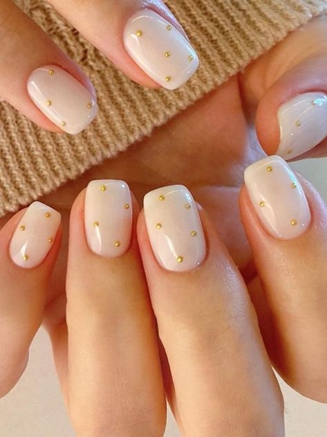 short milky white nails with gold dots Milky White Nails, New Years Eve Nails, Milky Nails, Nude Nail Designs, Subtle Nails, Simple Gel Nails, Her Nails, New Year's Nails, Elegant Nails