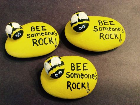 Painting Ideas Home Decor, Painting Ideas Home, Bee Rocks, Stone Pictures Pebble Art, Fairy House Crafts, Garden Rock Art, Diy Rock Art, Painted Rock Animals, Rock Painting Ideas