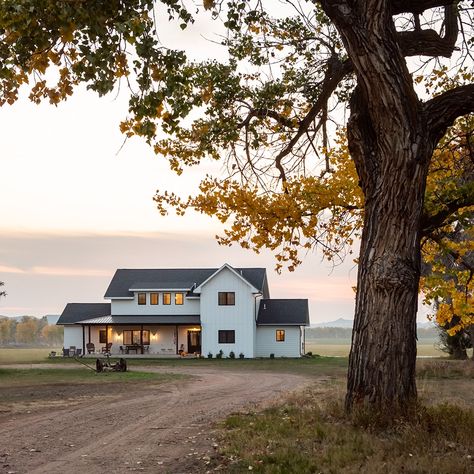 I love the way the view if our farmhouse changes with the season. Magnolia Farmhouse, American Farmhouse, Farmhouse Inspiration, Fall Farmhouse, Farmhouse Exterior, Farmhouse Fall, In The Fall, House Inspiration, The View