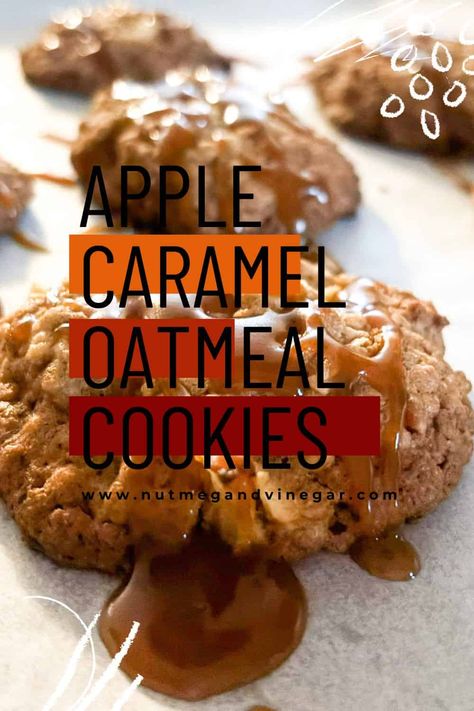 Apple caramel oatmeal cookies Apple Cookie Recipes, Caramel Oatmeal Cookies, Caramel Oatmeal, Cookie Recipes Easy, Apple Cookies Recipes, Caramel Apple Cookies, Apple Cookie, Apple Caramel, Paint Making