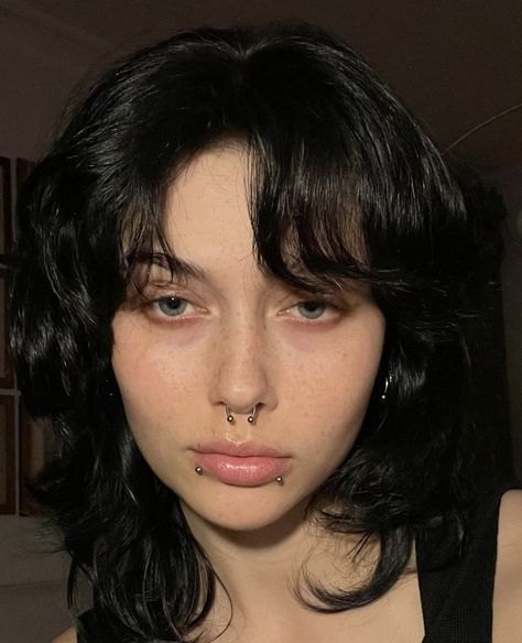 Inna Nord, Piercings Aesthetic, Body Modification Piercings, Face Piercings, Septum Piercings, Alt Girls, Snake Bites, Haircuts Straight Hair, Piercing Ideas