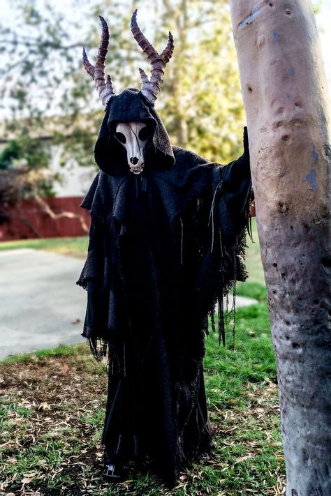 Zombie Witch Costume, Haunted Forest Costume Ideas, Wendigo Mask Diy, Wendigo Costume Female, Undead Costume, Disturbing Halloween Costumes, Wendigo Outfit, Grim Reaper Costume Men, Wendigo Halloween Costume