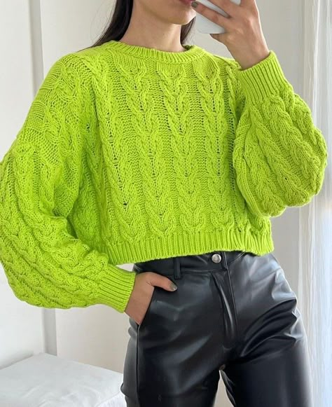 Neon Green Sweater Outfit, Lime Sweater Outfit, Neon Knitwear, Lime Green Sweater Outfit, Lime Green Outfit Ideas, Green Turtleneck Outfit, Lime Outfit, Lime Green Outfits, Green Sweater Outfit