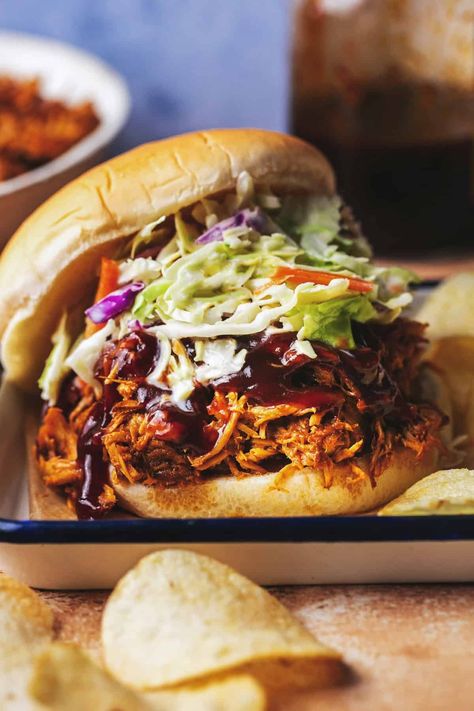 Slow Cooker BBQ Chicken - Creme De La Crumb Crock Pot Bbq Pulled Chicken, Bbq Chicken Bites, Bbq Chicken Dip, Crockpot Bbq Chicken, Crock Pot Bbq, Bbq Pulled Chicken Sandwiches, Bbq Pulled Chicken, Easy Pulled Pork, Pulled Chicken Sandwiches