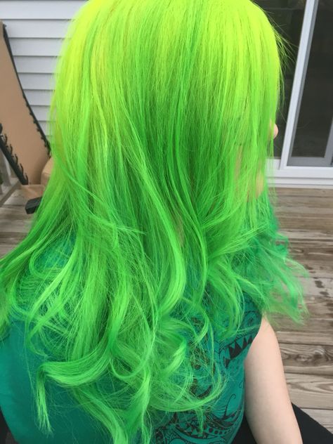 Pravana vivids- neon yellow melted into neon green Green Hair Ideas, Pastel Green Hair, Neon Hair Color, Neon Green Hair, Yellow Hair Color, Green Hair Dye, Blue Green Hair, Pravana Vivids, Dyed Hair Pastel