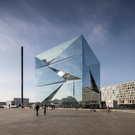 CA Immo, client of Danish architecture firm 3XN, announced the opening of cube berlin.This sculptural, iconic building features pioneering smart... Blue Planet Aquarium, Facade Engineering, Danish Architecture, Smart Building, Glass Building, Smart Office, Architectural Photographers, Building Systems, Natural Ventilation