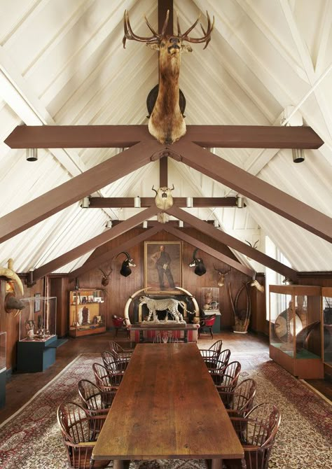 German Hunting Lodge, Explorer Aesthetic Decor, Explorers Club Aesthetic, Explorer Room, Hunting Club, Hunting Lodge Interiors, Lodge Interiors, African Lodge, Explorers Club