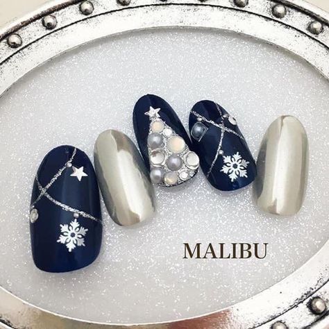 Blue Christmas Nails, Xmas Nail Art, Unghie Nail Art, Nagellack Trends, Manicure Gel, Cute Christmas Nails, Christmas Nail Art Designs, Holiday Nail Art, Japanese Nails