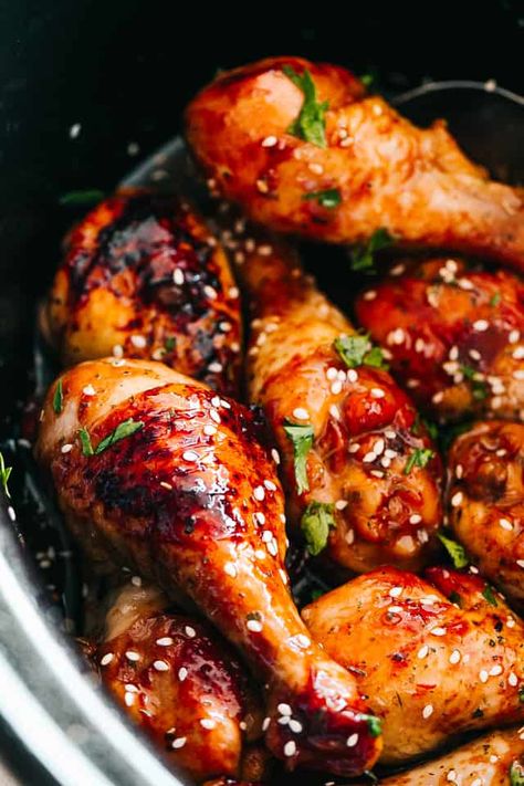 Chicken Leg Slow Cooker, Appetizers Football, Wings Oven, Tailgate Appetizers, Oven Chicken Wings, Slow Cooker Asian, Baked Chicken Wings Oven, Chicken Breast Crockpot Recipes, Drumstick Recipes