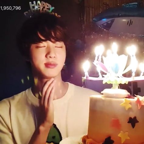 Kim Seokjin Birthday, Jin Day, Music Candle, Bts Happy Birthday, Birthday Icon, Bts Birthdays, Music Birthday, Seokjin Bts, Birthday Hat