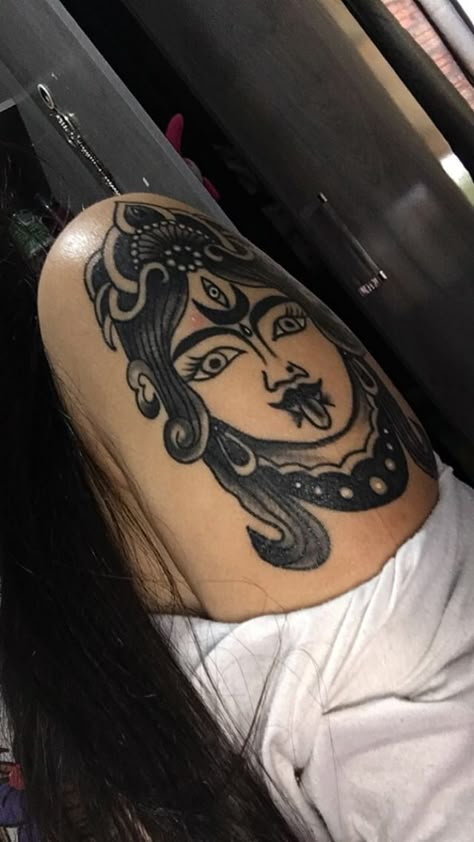 Deusa Kali Tattoo Old School #tattoo #tatuagem #tatu #tatto #oldSchool Traditional Kali Tattoo, Kali Ma Tattoo, Kali Tattoo, Ma Kali, Ma Tattoo, Kali Ma, Tattoo Old School, Dope Makeup, School Tattoo