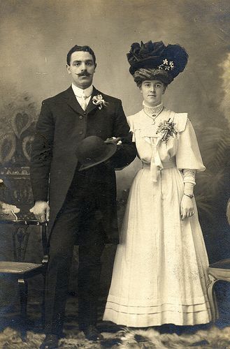 Edwardian Wedding, Victorian Couple, Vintage Brides, Vintage Wedding Photos, Vintage Couples, Vintage Weddings, Victorian Wedding, Vintage Bride, Edwardian Era