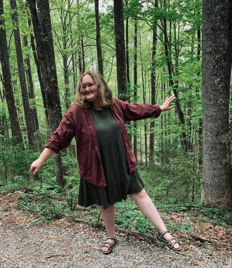 Granola Plus Size, Tomboy Wardrobe, Plus Size Granola Outfits, Forestcore Outfit, Outfit Tour, Granola Outfits, Outdoors Aesthetic, Granola Style, Plus Size Outfit