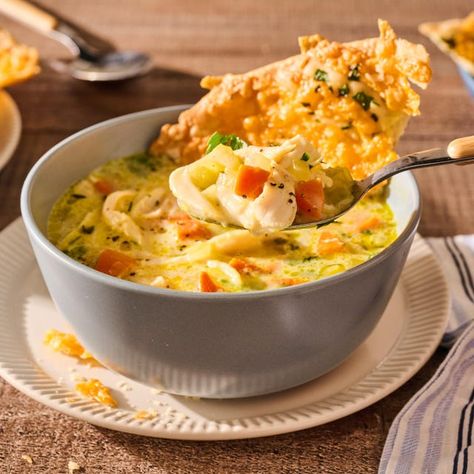 Chicken Pot Pie Soup Pioneer Woman, Pioneer Woman Soup, Fall Chicken Recipes, Freeze Meals, Chicken Pot Pie Soup Recipe, Chicken Caesar Pasta Salad, Chicken Pot Pie Soup, Pot Pie Soup, Stuffing Casserole