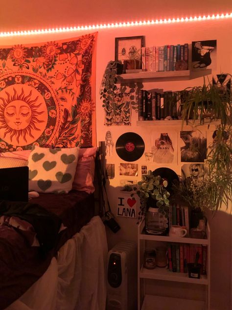 This is my try on downtown girl vibe because I live in a small town and the “aesthetic” has been my life style so hopefully this helps others find themselves :) Lana Del Ray Room, Lana Del Rey Room, Room Vibes, Yellow Room, Cute Room Ideas, Pretty Room, Lana Del Ray, My Room, Bedroom Inspo