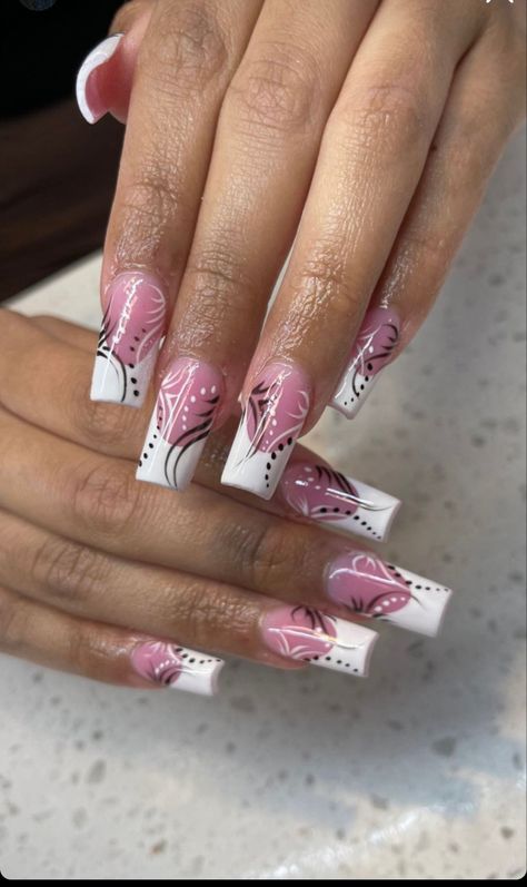 2005 Nail Designs, Old Style Nail Designs, Short Nails 2000s, 2000s Nail Designs Short, 90s Nails French Tips, 2000s Nail Art Designs, Nail Ideas 2000s, Old School Acrylic Nail Designs, Old School Nails Designs