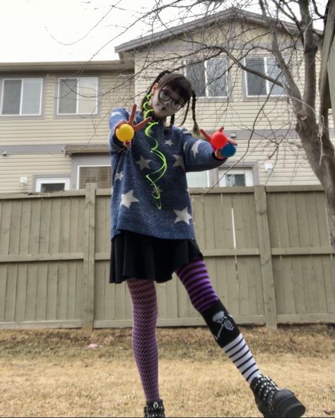 clowncore / clownpunk / clown aesthetic / juggalo / juggalette Pink People, Loser Core, Clown Aesthetic, Clowncore Aesthetic, Rad Clothes, Vintage Clown, Dream Style, Hunter Boots, Passion For Fashion