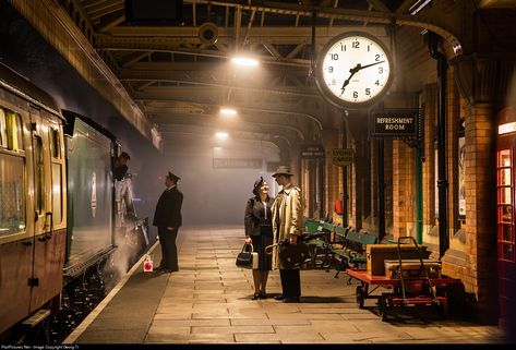 RailPictures.Net Photo: 6990 Great Central Railway Steam 4-6-0 at Loughborough, United Kingdom by Georg Trüb Railway Station Aesthetic, Steam Train Aesthetic, Steam Train, Vintage Train Station, 1920s Train, 1930s Train, Railway Station Asethetic, British Railway Stations, Steam Trains Photography