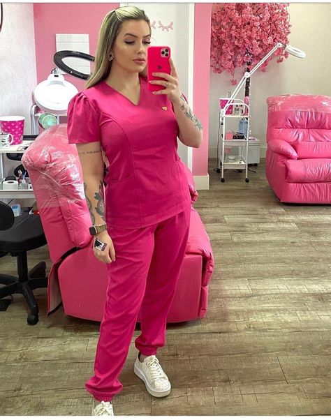 Nail Tech Uniform Ideas, Nail Tech Uniform, Salon Uniform Ideas, Cosmetology School Outfits, Beauty Salon Uniform Ideas, Nurse Outfit Scrubs, Salon Uniform, Scrubs Dress, Scrubs Outfit